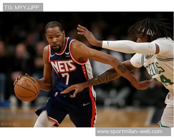 篮网队抵达澳门备战中国赛名宿卡特亲临助阵展现风采 篮网队抵达澳门备战中国赛名宿卡特亲临助阵展现风采