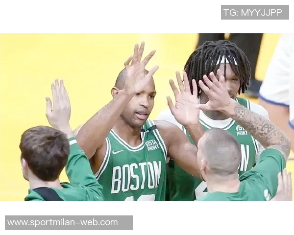 绿军感恩霍福德的奉献与领导力你是我们心中的英雄 绿军感恩霍福德的奉献与领导力你是我们心中的英雄